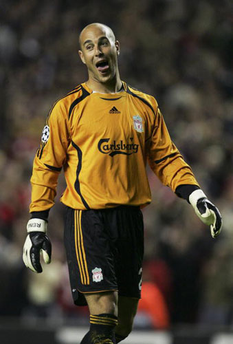 申花官方：原米兰门将教练罗伯茨担任申花一线队守门员教练