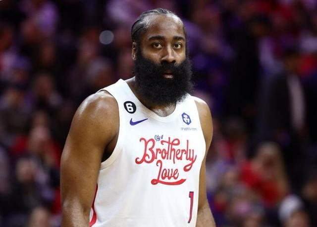 一夜之间，NBA迎伤病潮！湖人要变阵，多人交易保护，掘金又伤了